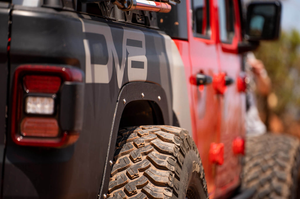 DV8 Offroad JT FENDER FLARE SET - FDGL-03 – NoLimit Accessories Inc.