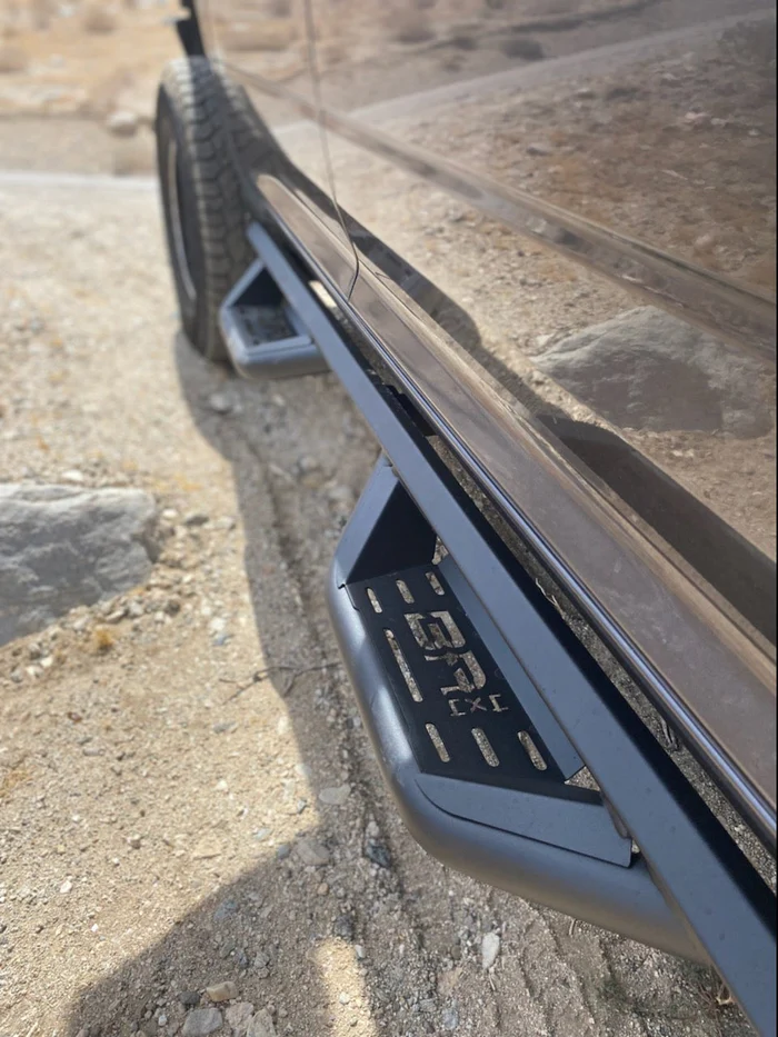 Body Armor 4X4 Ambush Side Steps - DG-4201